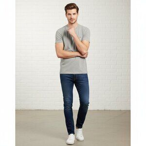 Tommy Hilfiger Men's Flag Crew Neck Tee Grey NWT Med- Black marks on shoulder